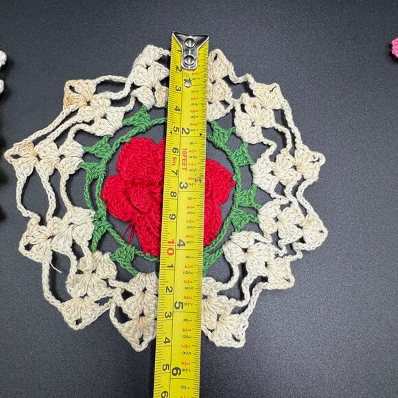 Vtg Crochet Doilies & Decor Floral Spring Basket Cottagecore Farm Table 5pc Set - Picture 11 of 16